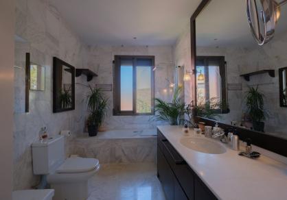 Apartment - First Floor, La Mairena Costa del Sol Málaga R5146630 46