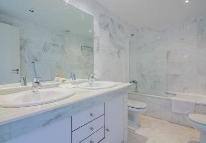 Apartment - Ground Floor, La Mairena Costa del Sol Málaga R5378710 20