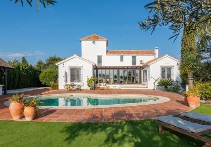 South facing villa with panoramic sea views for sale, La Mairena, Marbellla 73