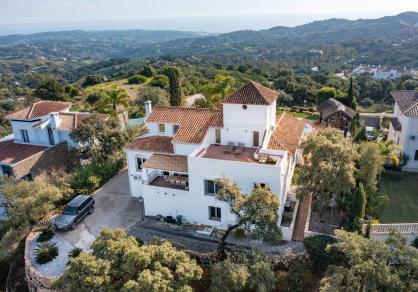 South facing villa with panoramic sea views for sale, La Mairena, Marbellla 132
