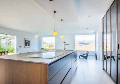 Stunning villa on a big plot, for sale in La Mairena, Marbella  R4286737 51
