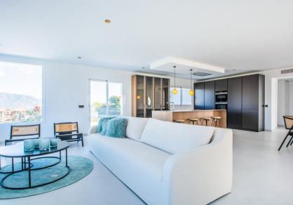 Stunning villa on a big plot, for sale in La Mairena, Marbella  R4286737 53