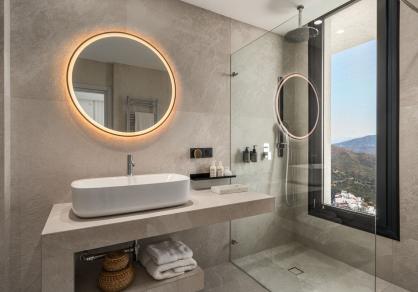 Modern Villa great sea views, La Mairena, Marbella  R5002135 60