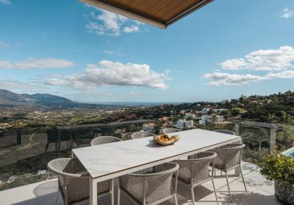 Modern Villa great sea views, La Mairena, Marbella  R5002135 69
