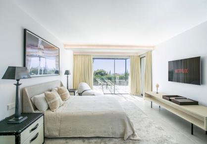 Villa for sale Rocio de Nagueles, Marbella, sea views R4226920 60