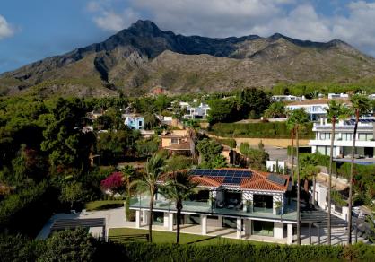 Villa for sale Rocio de Nagueles, Marbella, sea views R4226920 62