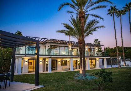 Villa for sale Rocio de Nagueles, Marbella, sea views R4226920 76